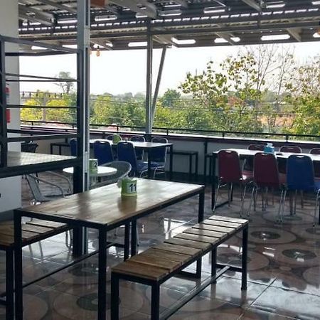 Jaya Sakti Hotel Blora Kültér fotó