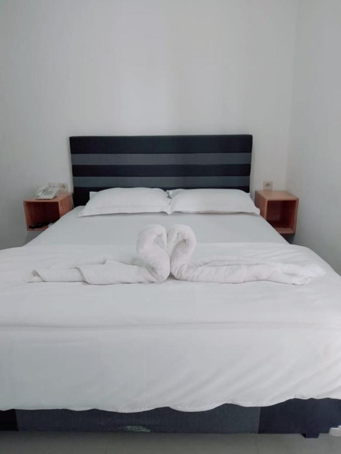 Jaya Sakti Hotel Blora Kültér fotó